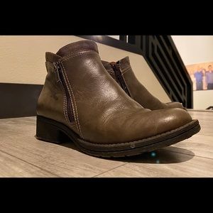 Euro soft ankle boots
